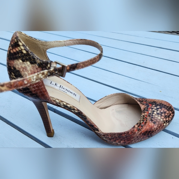 L.K. Bennett dusty pink, snake print leather ankle strap high heel pump in 38 - Picture 5 of 16